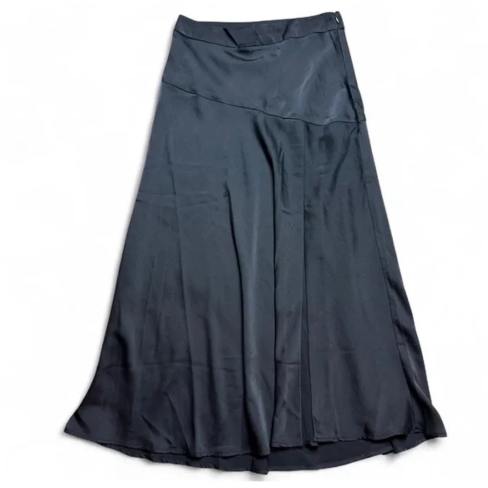 Banana Republic Maxi Skirt Satin Black- size 4 Petite